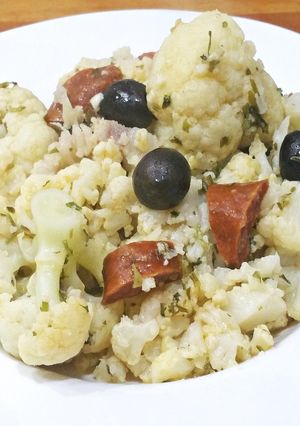 Foto principal de Coliflor con olivas negras
