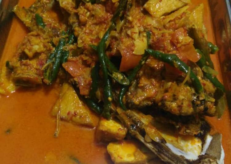 Mangut manyun gulai lombok ijo