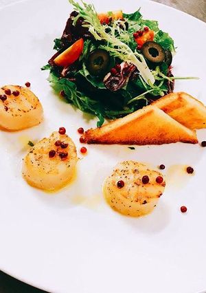 Hình của món Salad cồi sò điệp.