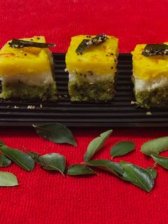 સેન્ડવીચ ઢોકળા (Sandwich Dhokla Recipe In Gujarati) રેસીપી મુખ્ય ફોટો