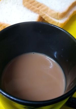 A picture of Milk and ginger tea.