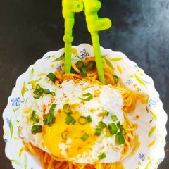 A picture of Egg Noodles.