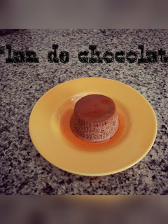 Una foto de Flan de chocolate