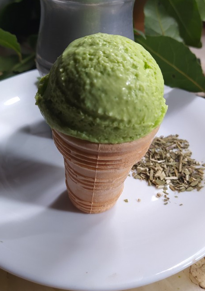 Una foto de Helado de yerba mate  o de mate cocido cocido con leche