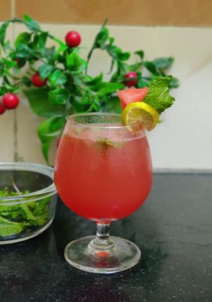 A picture of Watermelon cooler.