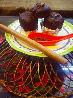चॉकलेट  कप केक (Chocolate cup cake recipe in Hindi) रेसिपी मुख्य फोटो