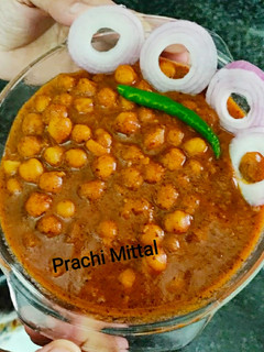 पंजाबी छोले (Punjabi chole recipe in hindi) रेसिपी मुख्य फोटो