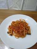Fettuccine salmon marinara
