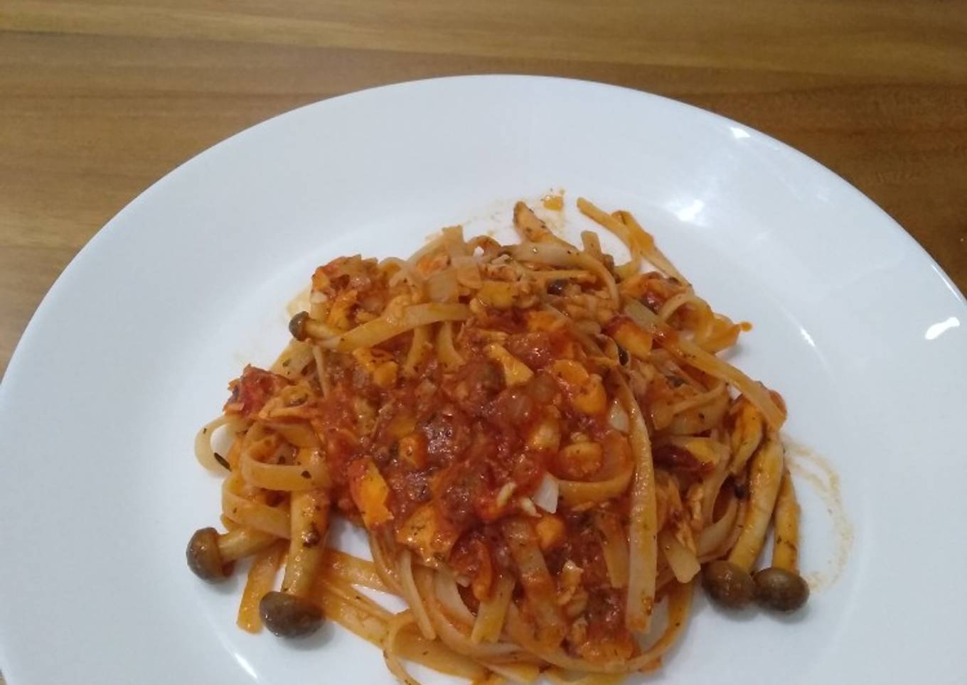 Fettuccine salmon marinara