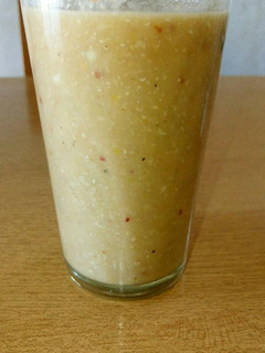 Una foto de Licuado de banana y durazno muy nutritivo!!!