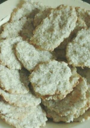 Una foto de Galletitas integrales con coco y avena