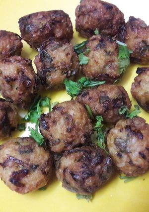 A picture of Leftover Rice balls.