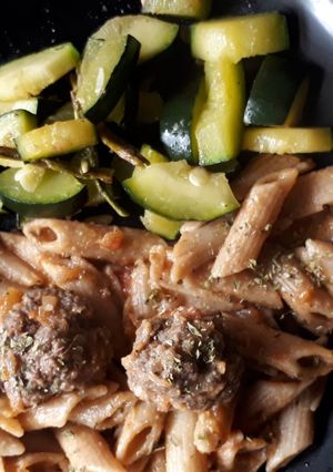 Una foto de Pasta con salsa de tomate casera