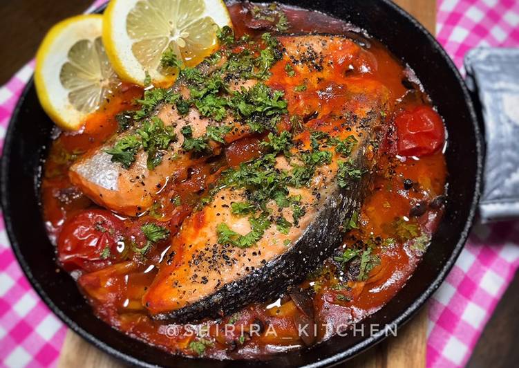 Cara buat Salmon with tomato sauce yang lezat Untuk Jualan