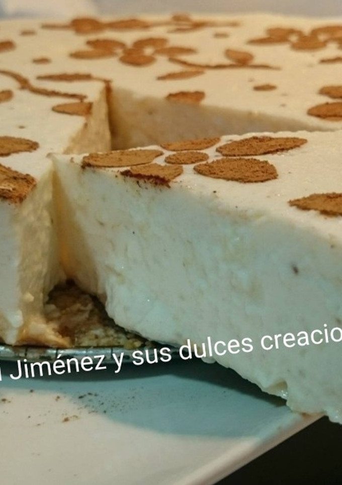 Una foto de Tarta de leche merengada