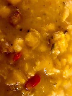 Una foto de Garbanzos con zapallo y trozos de longaniza