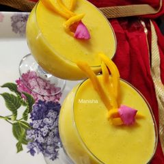 A picture of Mango shake.