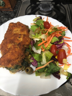 Una foto de 26. Pollo a la Kiev (principal carne)