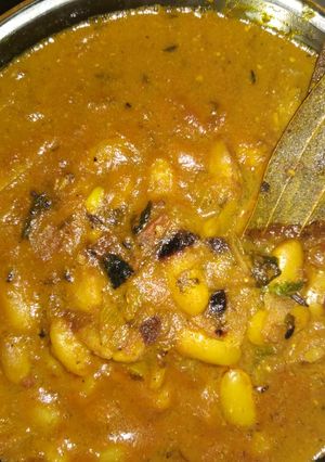 A picture of Rajma masala.