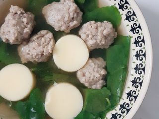 "แกงจืดตำลึงเต้าหู้ไข่หมูสับ" 🌿🐷🥣