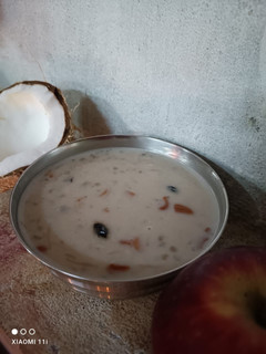 ஜவ்வரிசி சேமியா பாயசம்(sago semiya payasam recipe in tamil) செய்முறை முக்கிய புகைப்படம்