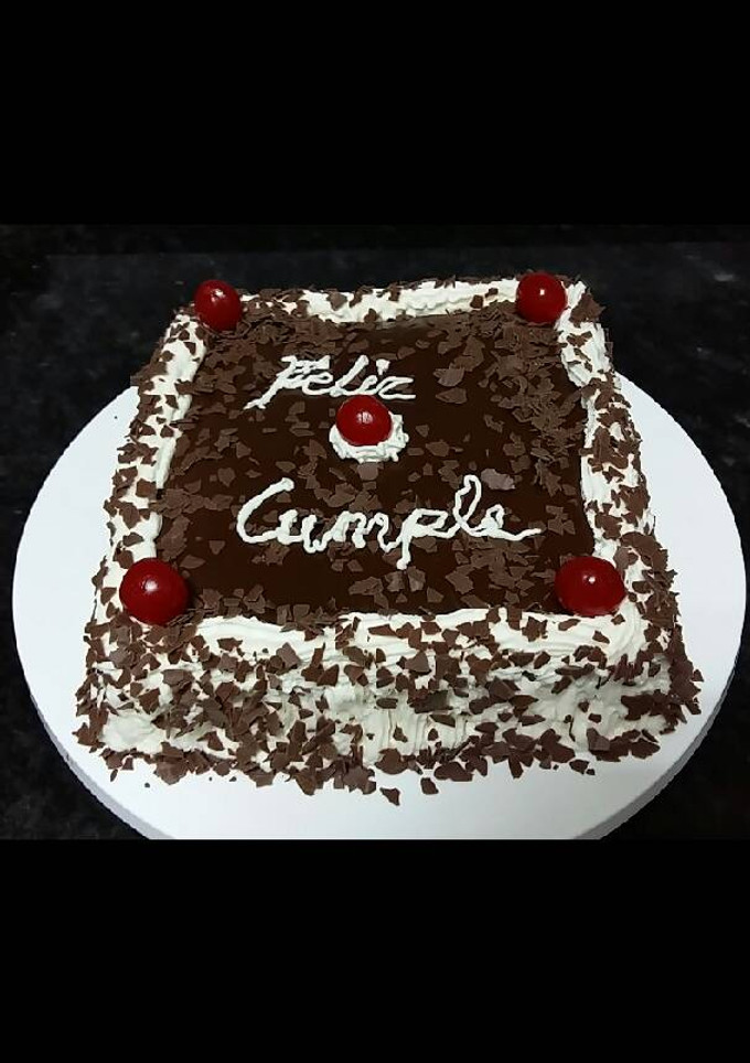 Una foto de Tarta nata y chocolate