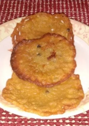 માલપુઆ (Malpua Recipe in Gujarati) રેસીપી મુખ્ય ફોટો