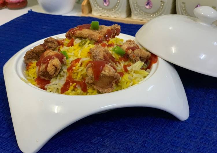 Arabian rice with popcorn chicken