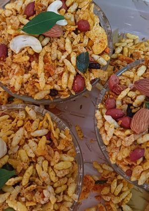 A picture of Low-Oil Sweet and Tangy Chivda (Khatta Meetha Chivda).