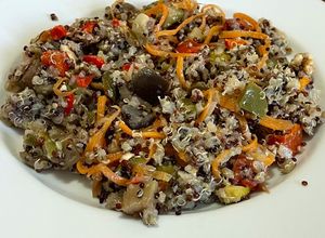 Foto de Quinoa vegana de Beringela com nozes