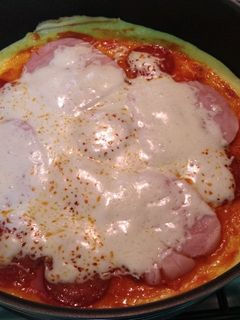 Serpenyős pizza recept fotója