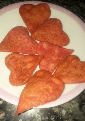 A picture of Beetroot heart puri.