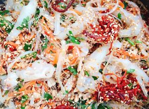 Hình của món Nộm chân gà rút xương.