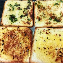 A picture of Spicy breads.