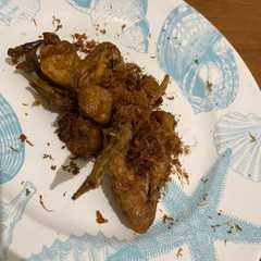 รูปของ Sayap & Brutu Ayam Goreng Lengkuas byTia
