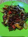 Daging Sapi Lada Hitam Manis Pedas Ala Ria