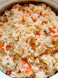 A picture of Cabbage rice.