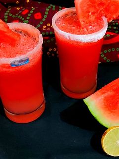तरबूज का जूस (tarbuj ka juice recipe in Hindi) रेसिपी मुख्य फोटो