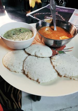 A picture of Instant Rava Idli.