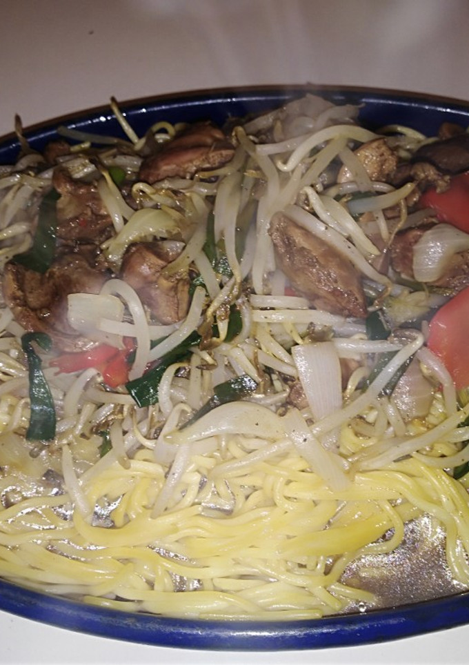 Una foto de Fideos con salteado de verduras