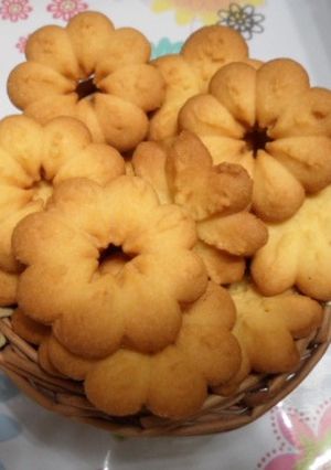 Hình của món Bánh quy custard.