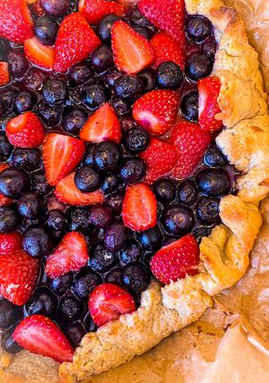 A picture of Berry pie.