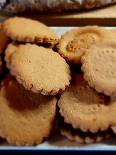 A picture of Biscotti con farina di avena e mandorle.