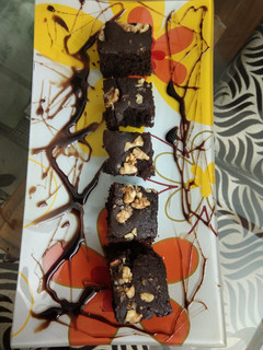 A picture of Walnut brownie.