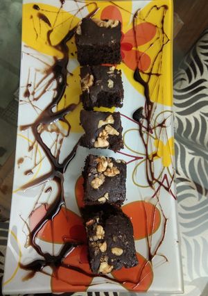 A picture of Walnut brownie.