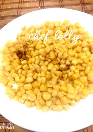 A picture of Yellow Corn Salad with Butter, Lemon, and Paprika.