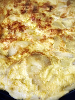 Una foto de Tortilla de patatas con cebolla