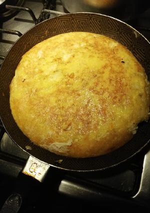 Una foto de Tortilla de arroz y huevo