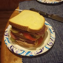 A picture of Mischmasch Sandwich.
