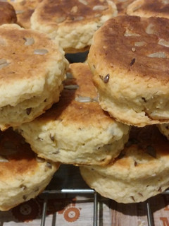 Una foto de Scones de Limón con mix de semillas